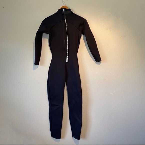 Body Glove Women’s Black Full Wetsuit 3/2 mm. Size 7 - Picture 2 of 16